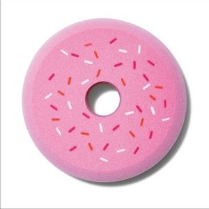 RARE!!!! NWT E.L.F. x DNKN Pink Sprinkle Donut Limited Edition Face Sponge